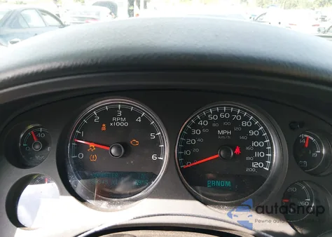 2013 Chevrolet Tahoe Lt z USA, uszkodzony, nr VIN 1GNSCBE04DR317552